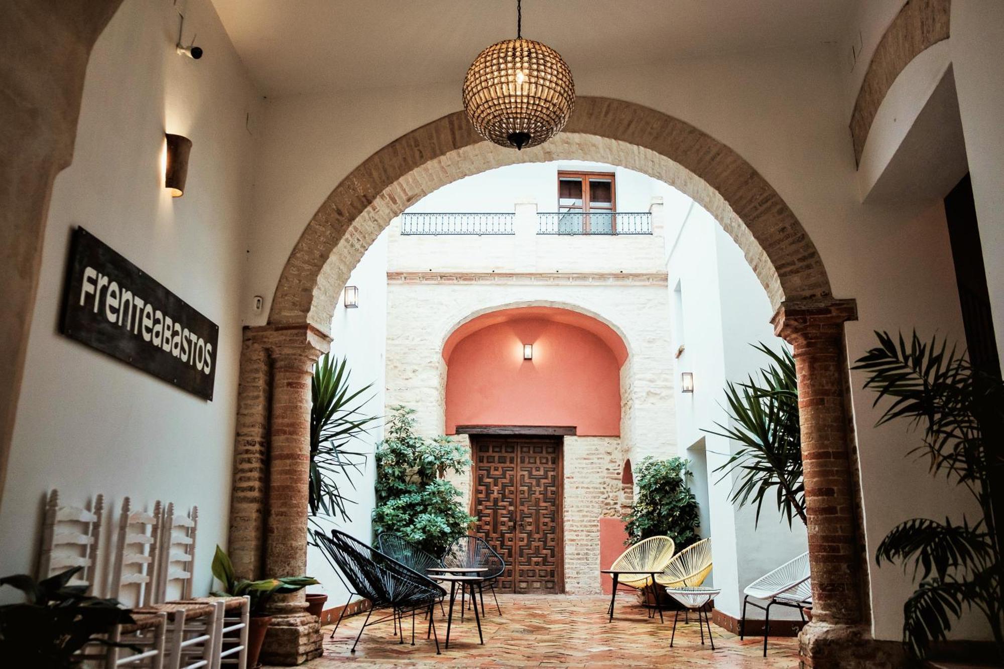 Hostal Cafe Frenteabastos Carmona  Exterior foto
